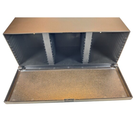 Vintage Laserline 36 CD Storage Case Holder Wall Mountable with Drop Down Door - Picture 4 of 11